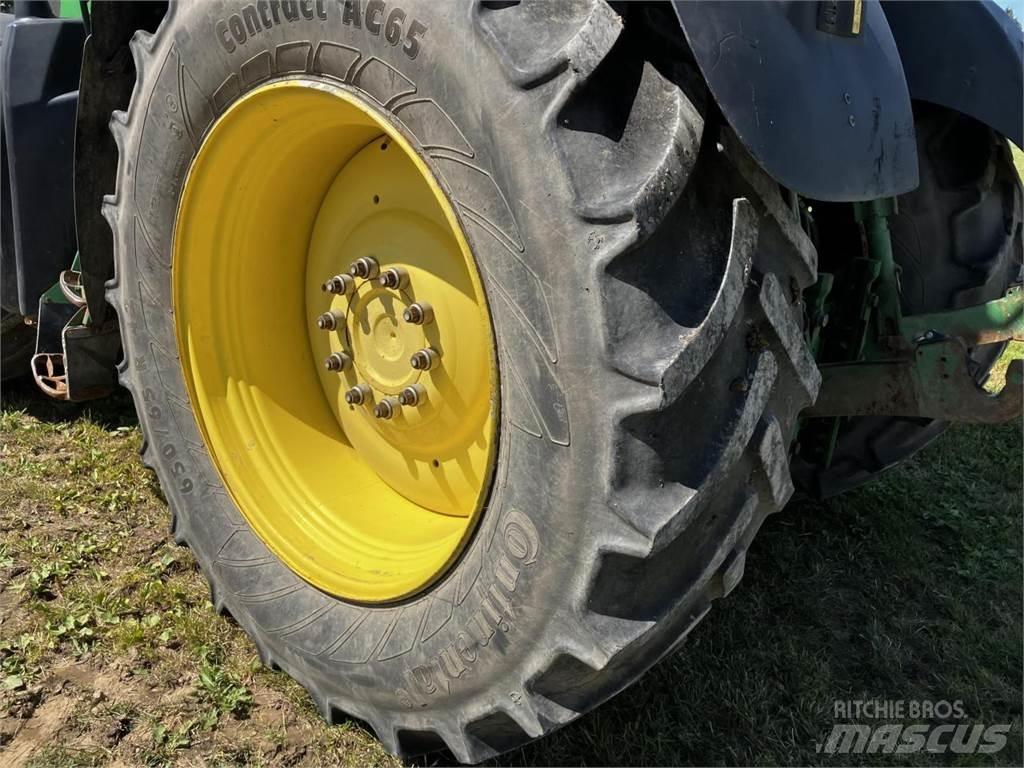 John Deere 6210R Traktorok