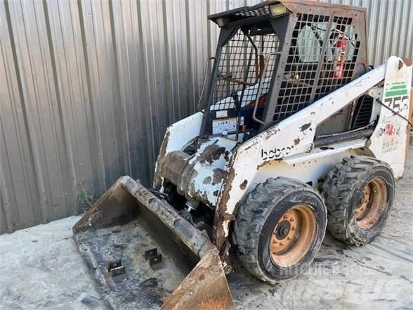 Bobcat 753 Kompaktrakodók