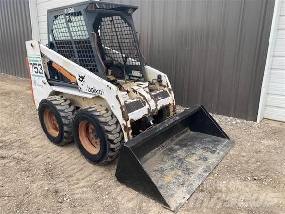Bobcat 753 Kompaktrakodók