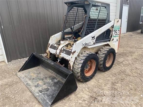 Bobcat 753 Kompaktrakodók