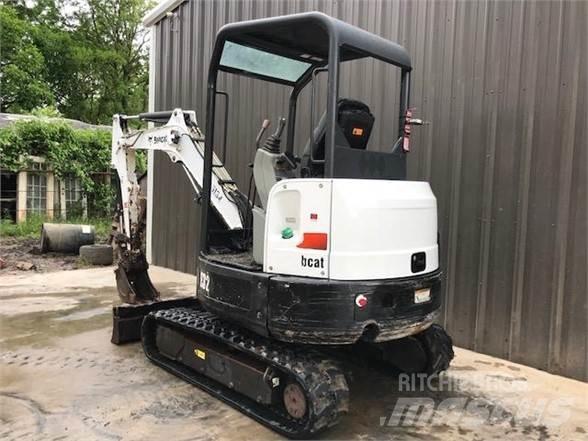 Bobcat E32M Mini kotrók < 7t