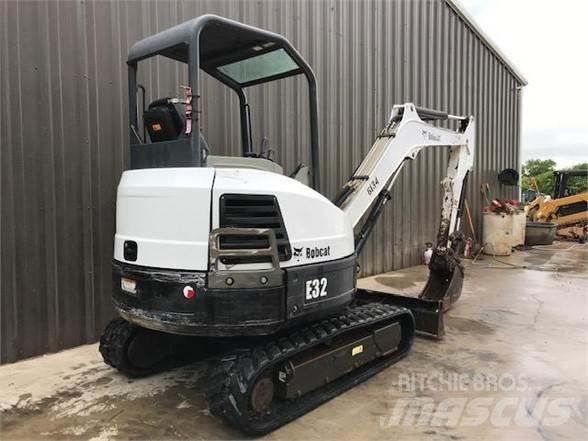 Bobcat E32M Mini kotrók < 7t