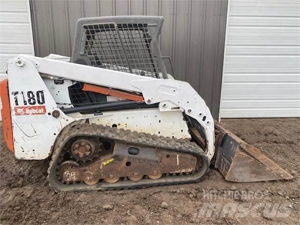 Bobcat T180 Kompaktrakodók