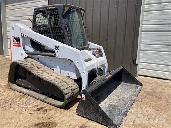 Bobcat T200 Kompaktrakodók