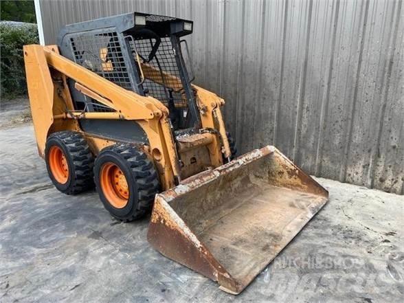 CASE 40XT Kompaktrakodók