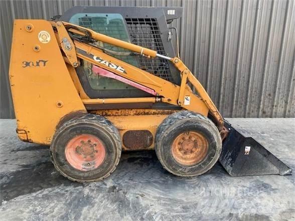 CASE 90XT Kompaktrakodók
