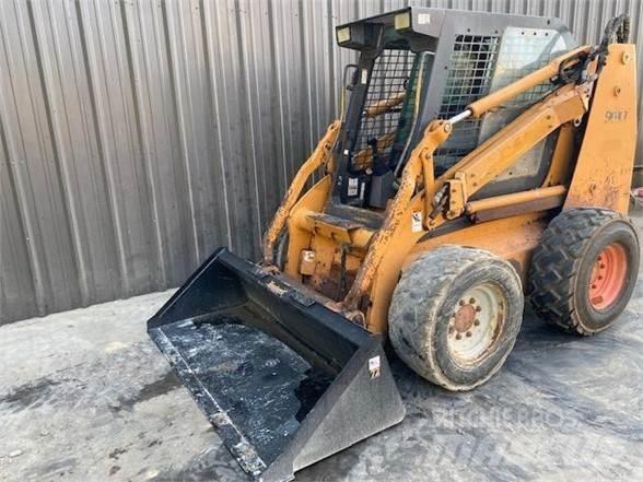 CASE 90XT Kompaktrakodók