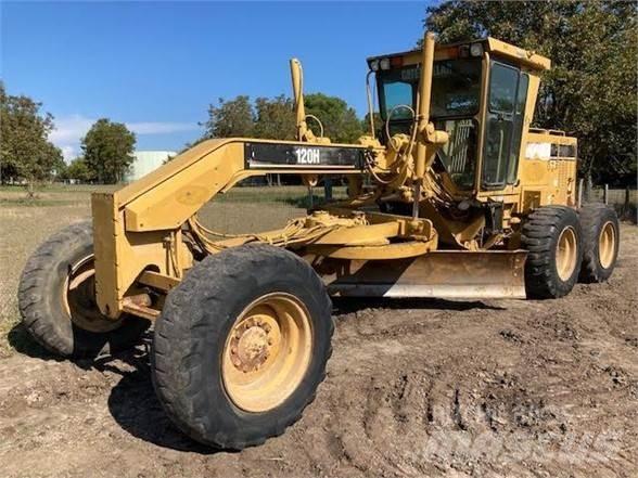 CAT 120H Gréderek
