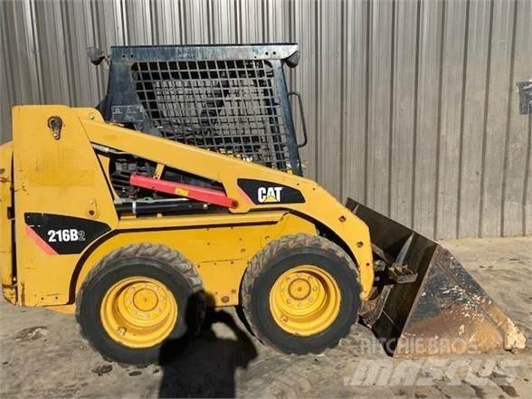 CAT 216B2 Kompaktrakodók