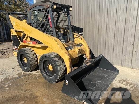 CAT 252 Kompaktrakodók