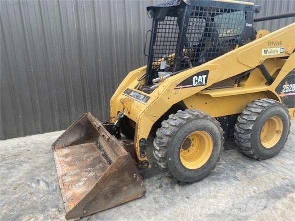 CAT 252B Kompaktrakodók