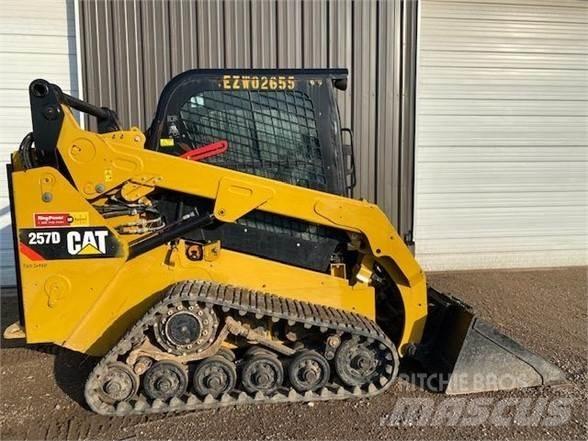 CAT 257D Kompaktrakodók