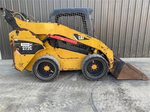 CAT 272C Kompaktrakodók