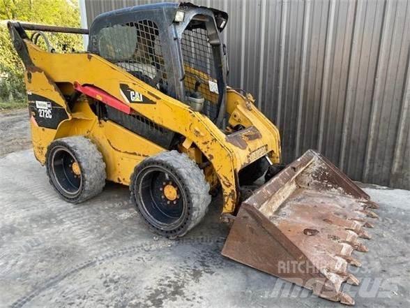 CAT 272C Kompaktrakodók