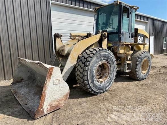 CAT 924G Gumikerekes homlokrakodók
