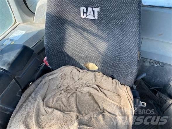 CAT 924K Gumikerekes homlokrakodók