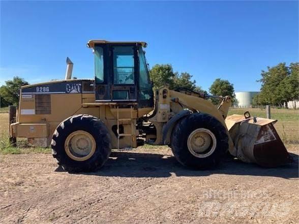 CAT 928G Gumikerekes homlokrakodók