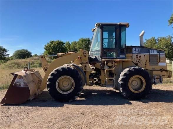 CAT 928G Gumikerekes homlokrakodók