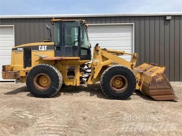 CAT 938G Gumikerekes homlokrakodók