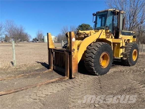 CAT 950F Gumikerekes homlokrakodók