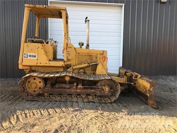 CAT D3B lánctalpas dózerek