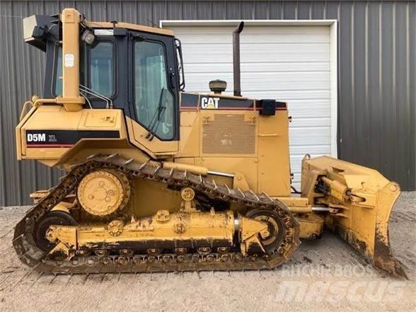 CAT D5M lánctalpas dózerek