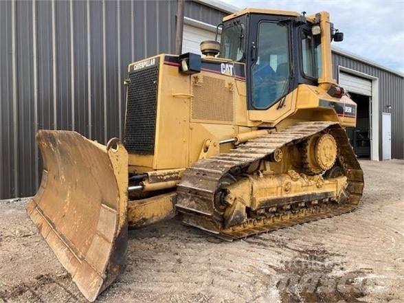 CAT D5M lánctalpas dózerek