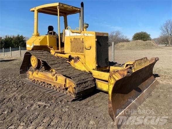 CAT D5M LGP lánctalpas dózerek