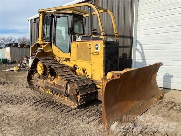 CAT D5M XL lánctalpas dózerek