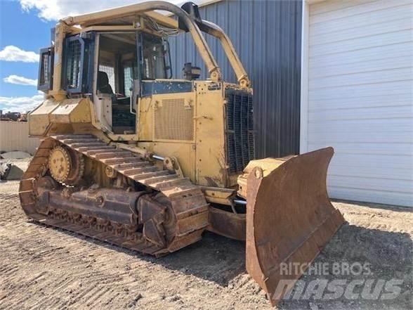 CAT D5M XL lánctalpas dózerek