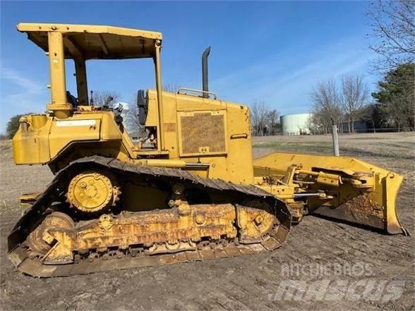 CAT D5N lánctalpas dózerek