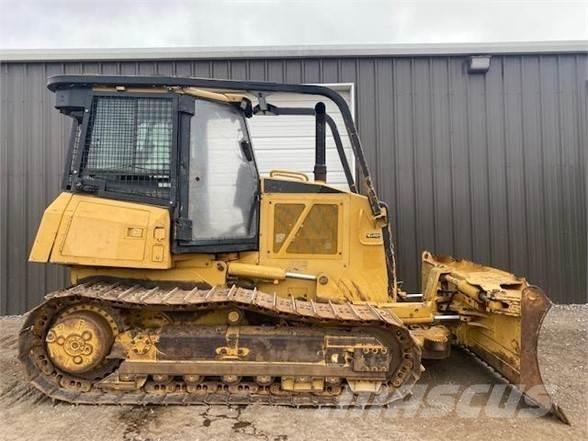 CAT D6K lánctalpas dózerek