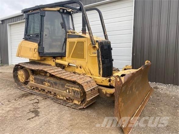 CAT D6K lánctalpas dózerek