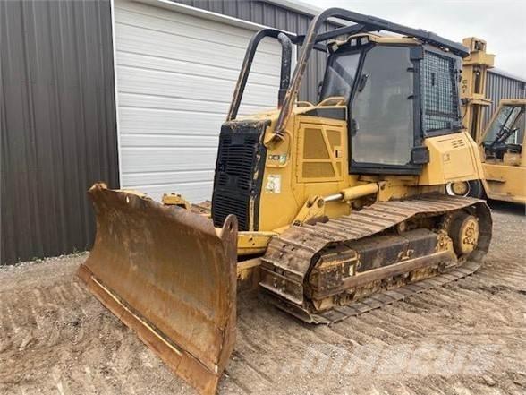 CAT D6K lánctalpas dózerek