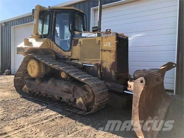 CAT D6M XL lánctalpas dózerek