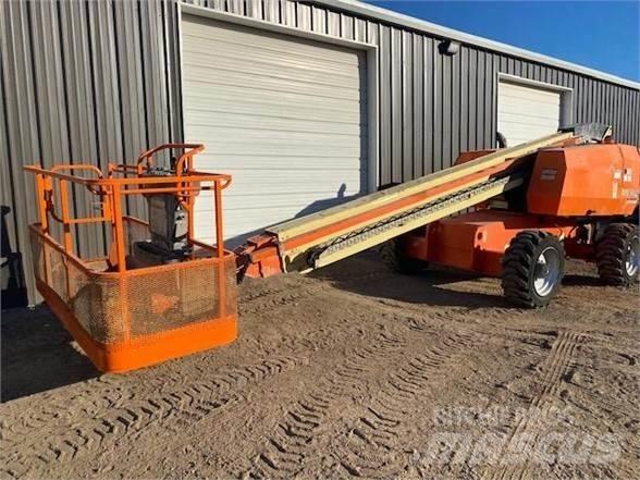 JLG 600S Teleszkópos emelők