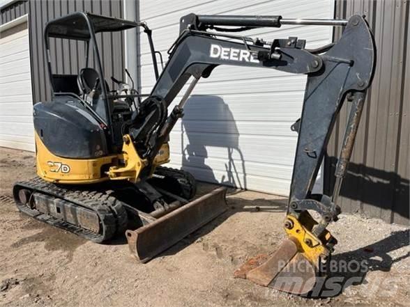 John Deere 27D Mini kotrók < 7t