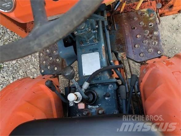 Kubota B7100 Traktorok