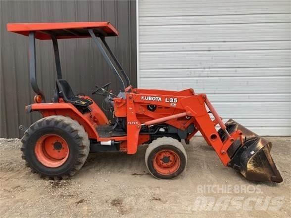 Kubota L35 Gumikerekes homlokrakodók
