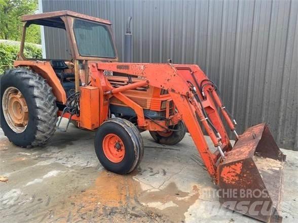 Kubota M8950 Traktorok