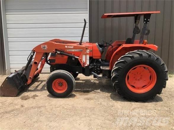 Kubota M9000 Traktorok