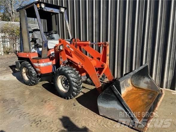 Kubota R420 Gumikerekes homlokrakodók