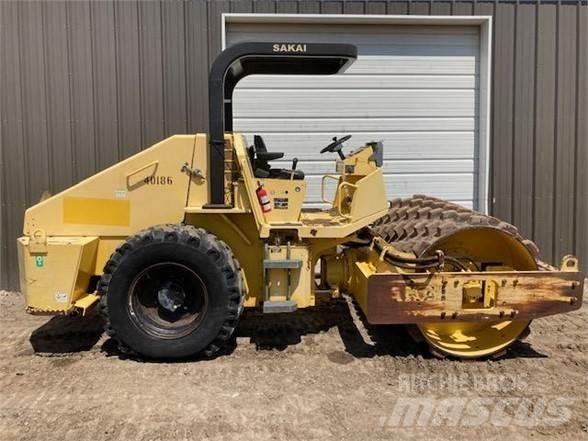Sakai SV410 Egydobos hengerek