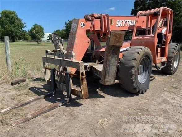 SkyTrak 10054 Teleszkópos rakodók