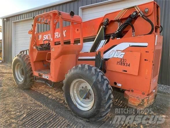 SkyTrak 6042 Teleszkópos rakodók