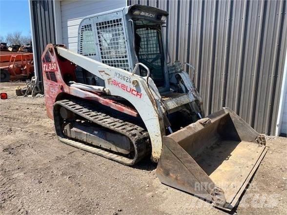 Takeuchi TL250 Kompaktrakodók