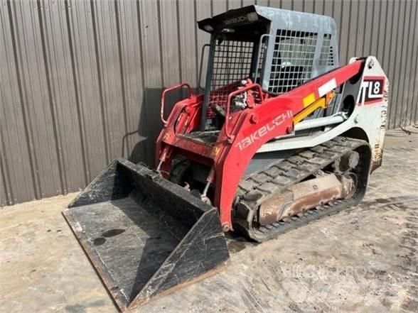 Takeuchi TL8 Kompaktrakodók
