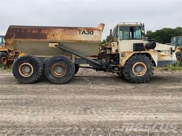 Terex TA30 Csuklósdömperek
