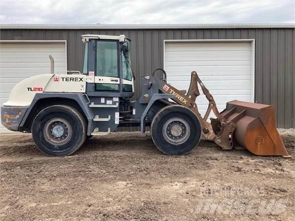 Terex TL210 Gumikerekes homlokrakodók