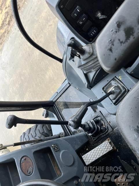 Terex TLB840R Kotrórakodók
